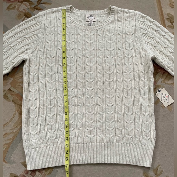 Gorgeous ivory metallic, Cable knit, sweater, size XL by St. Johns Bay - Picture 6 of 8